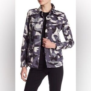 ROMEO + JULIET COUTURE Army Camo Jacket Grey Black Size Medium M